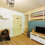 Uelis-stoeckli-gaestezimmer Auf Bauernhof Mit Billiard Und Alpakatrekking