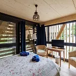 Farm stay Uelis-stoeckli-gaestezimmer Auf Bauernhof Mit Billiard Und Alpakatrekking *