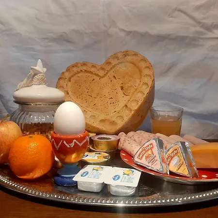 Uelis-stoeckli-gaestezimmer Auf Bauernhof Mit Billiard Und Alpakatrekking Farm stay