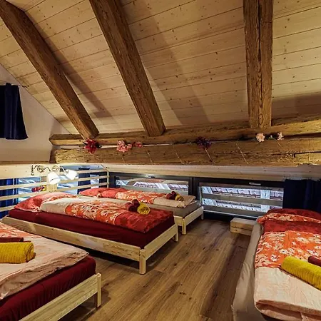Фермерский дом Uelis-stoeckli-gaestezimmer Auf Bauernhof Mit Billiard Und Alpakatrekking