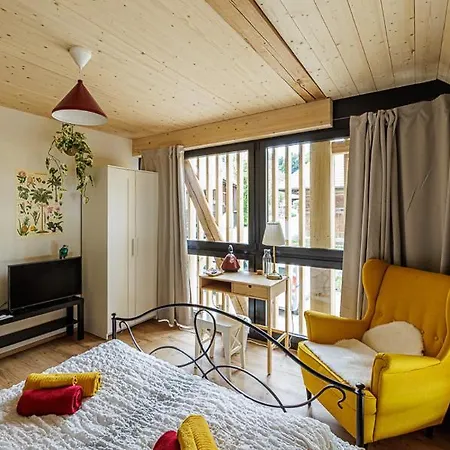 Uelis-stoeckli-gaestezimmer Auf Bauernhof Mit Wellness, Billiard Und Alpakatrekking Meikirch