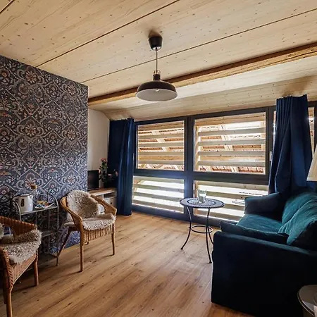Farm stay Uelis-stoeckli-gaestezimmer Auf Bauernhof Mit Wellness, Billiard Und Alpakatrekking Meikirch