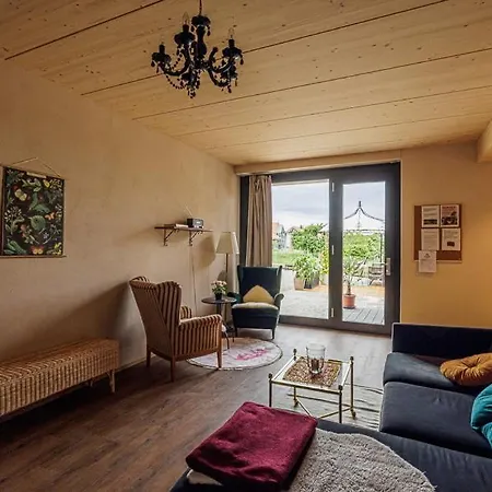 Uelis-stoeckli-gaestezimmer Auf Bauernhof Mit Wellness, Billiard Und Alpakatrekking Farm stay Meikirch