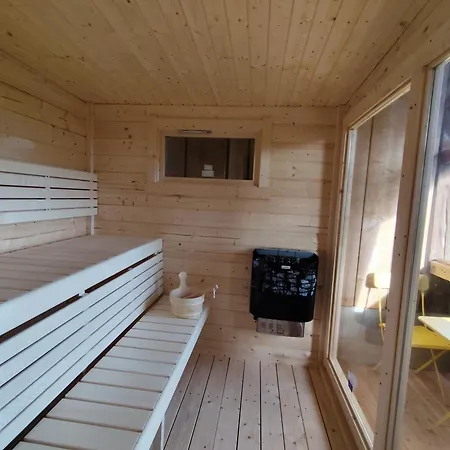 Vakantieboerderij Uelis-stoeckli-gaestezimmer Auf Bauernhof Mit Billiard Und Alpakatrekking *