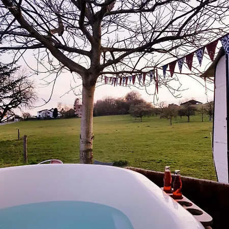 Uelis-stoeckli-gaestezimmer Auf Bauernhof Mit Wellness, Billiard Und Alpakatrekking *