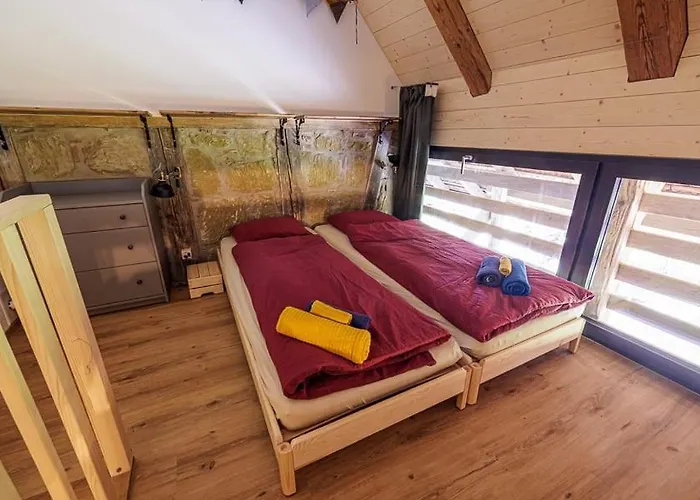 Vakantieboerderij Uelis-stoeckli-gaestezimmer Auf Bauernhof Mit Billiard Und Alpakatrekking