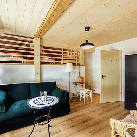 Uelis-stoeckli-gaestezimmer Auf Bauernhof Mit Billiard Und Alpakatrekking * Meikirch