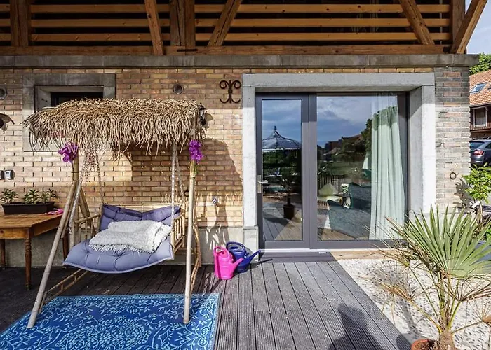 Uelis-stoeckli-gaestezimmer Auf Bauernhof Mit Billiard Und Alpakatrekking 팜스테이